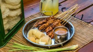 Makanan Menggugah Selera yang Wajib Disantap Saat Mengunjungi Ranah Minang