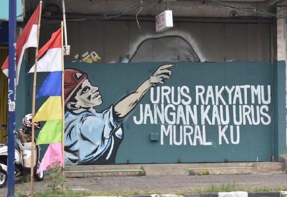 Ini Penjelasan Seniman Riau Tentang Mural yang Sedang Viral