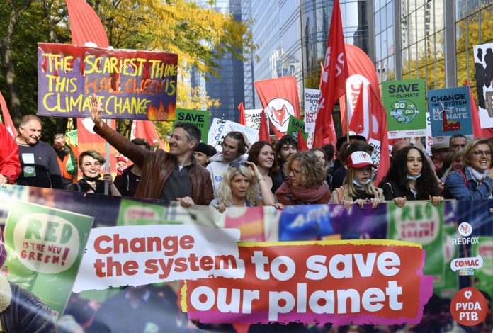 Ribuan Orang di Brussel Tuntut Perangi Perubahan Iklim