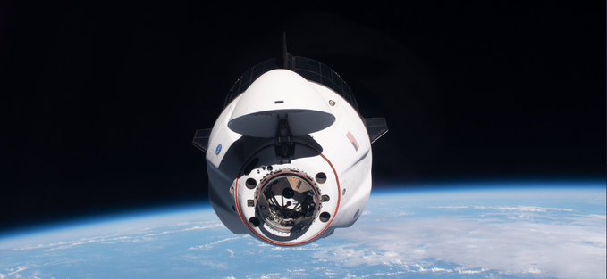 Toilet Rusak, Astronot SpaceX Terpaksa Pakai Popok Ketika Pulang ke Bumi