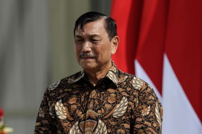 Cegah Varian Omicron Masuki Indonesia, Pemerintah Larang Masyarakat Berpergian ke Luar Negeri