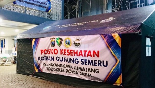 Polda Jawa Timur Kerahkan Ratusan Personel untuk Membantu Warga Terdampak Semeru