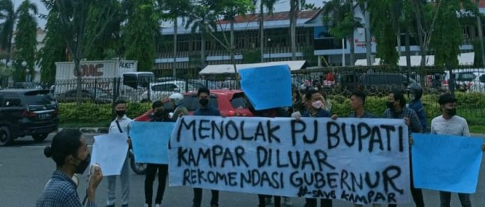 AMKB Kembali Lakukan Aksi Tuntut PJ Bupati Kampar Harus Putra Daerah