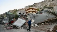 Ratusan Warga Beirut Mengungsi Akibat Serangan Israel