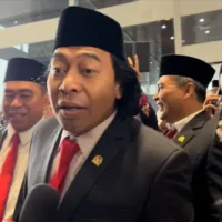 Komeng Dilantik Jadi Senator, Langsung Bikin Heboh: ‘Uhuy, Emang Gue Mobil Mogok?’”