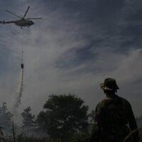 Karhutla di Kampar Meluas ; Helikopter Water Bombing Dikerahkan