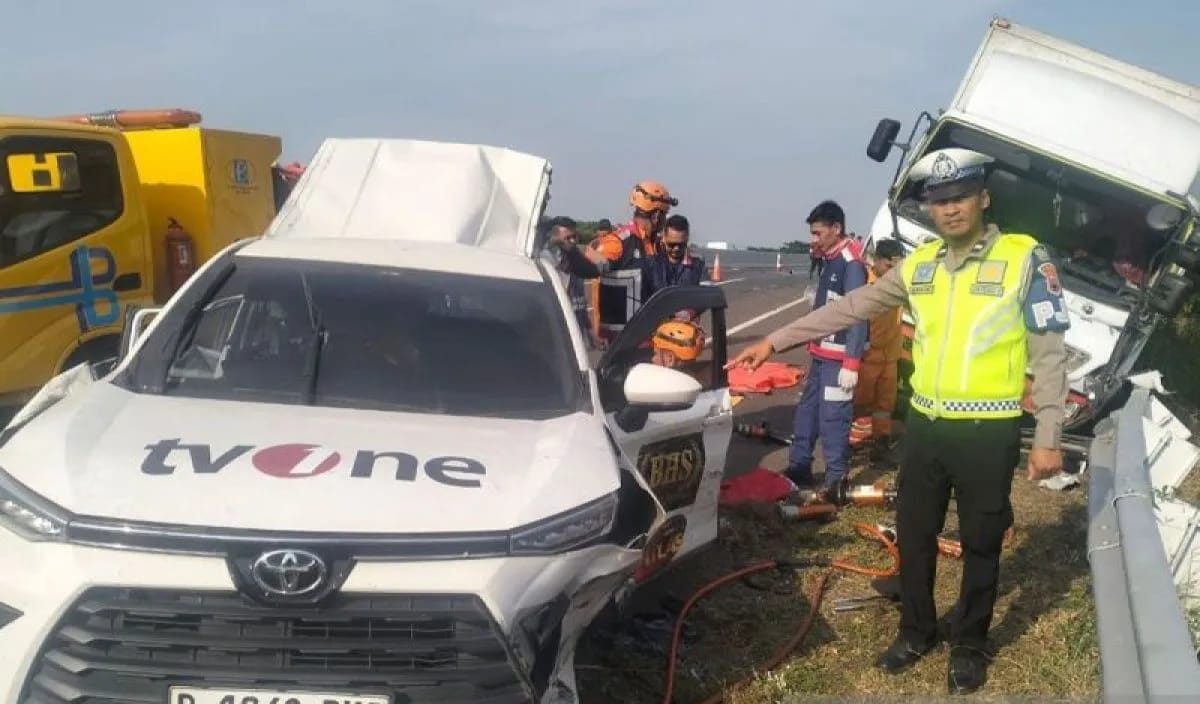 Duka Mendala Keluarga TvOne atas Kecelakaan di Tol Pemalang