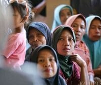 Bansos Hadapi Tantangan; Apakah Cukup Menjangkau yang Membutuhkan?