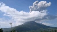 Gunung Lewotobi Laki-Laki Berstatus "Awas," Peningkatan Aktivitas Mencemaskan