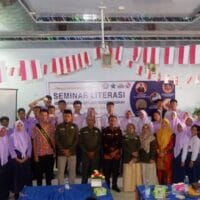 Seminar Literasi; Upaya Meningkatkan Budaya Menulis dan Membaca di Kampar