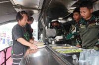 Yonbekpal 1 Sajikan Makanan Gratis dalam Marinir Expo HUT ke-79