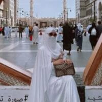 Transgender Isa Zega Dituding Nistakan Agama di Tanah Suci.