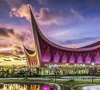 Kunjungan Wisatawan ke Sumbar Capai Rekor pada 2024