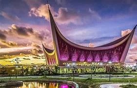 Kunjungan Wisatawan ke Sumbar Capai Rekor pada 2024