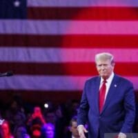 Trump Usulkan Negosiasi untuk Selamatkan TikTok di AS Trump Usulkan Negosiasi untuk Selamatkan TikTok di AS