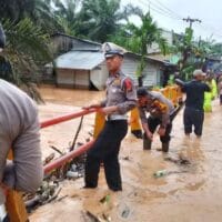 Banjir Rendam 700 Rumah di Indragiri Hilir, Warga Mengungsi