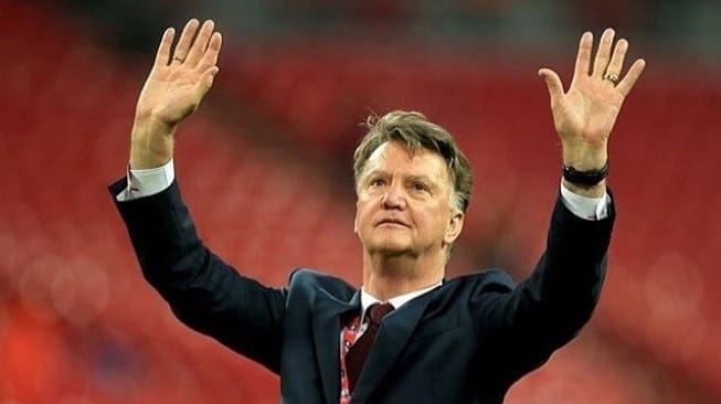 Louis Van Gaal Bantah Jadi Dirtek Timnas Indonesia