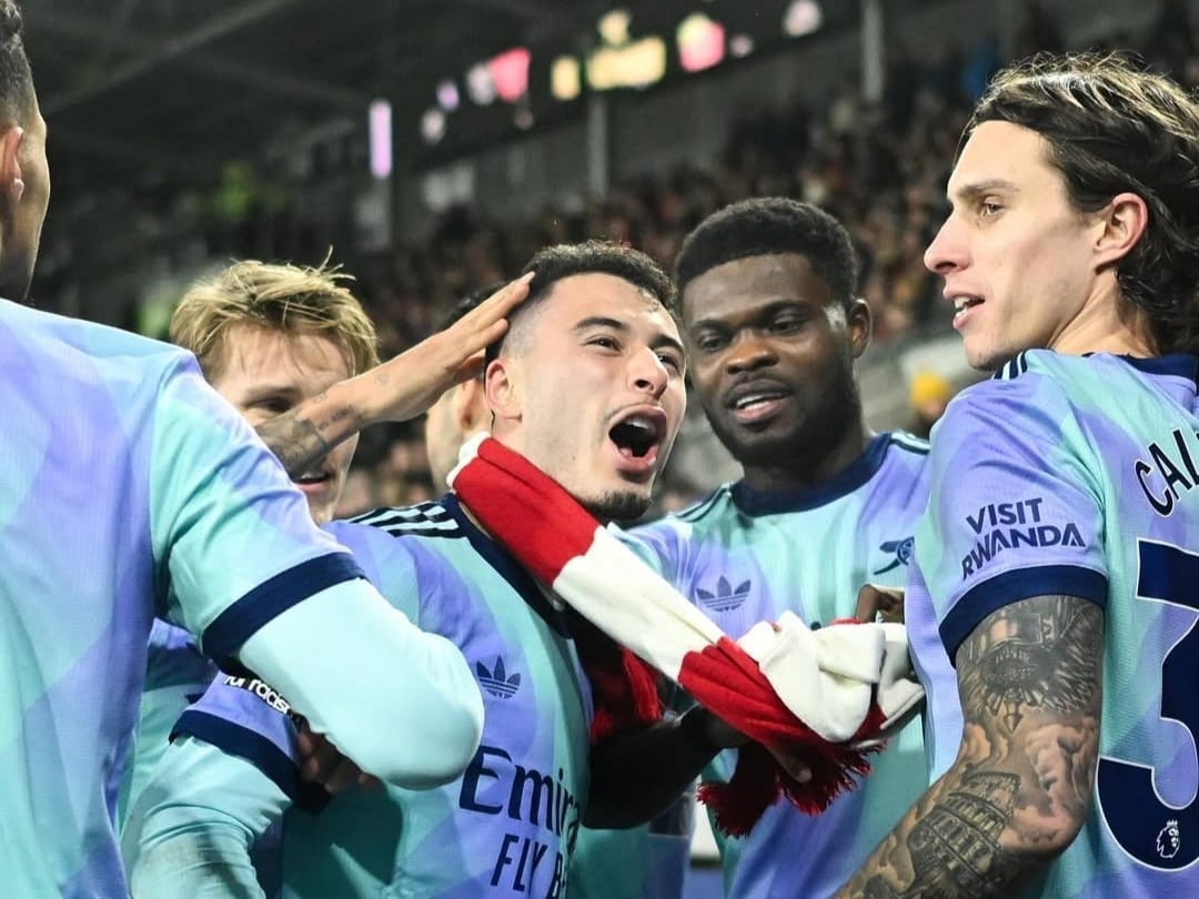 Arsenal Menang Dramatis, Kian Dekat Puncak, Brentford Tertunduk di Kandang