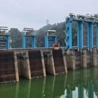 Tiga Spillway Waduk PLTA Koto Panjang Kampar Dibuka Akibat Hujan Deras