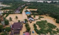 Petugas Gunakan Drone Pantau Dampak Banjir di Kampar Riau