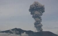 Erupsi Gunung Marapi Guncang Bukittinggi, Warga Panik