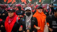 Ribuan Buruh Menuju Gedung DPR, Pastikan Situasi Tetap Kondusif