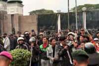 Sejumlah Massa Datangi Rumah Eko Patrio, Akibat Joget-Joget?
