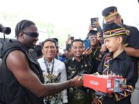 Melly Mike Hebohkan Riau, Bertemu Bocah Viral dan Suarakan Save Tesso Nilo