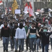 Polisi Tangkap Ratusan Anak Yang Terlibat Demo di DPR, Orang Tua Tuntut Bebaskan