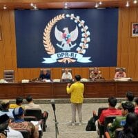 Sejumlah Elemen Organisasi Menyampaikan Tuntutan Kepada Pimpinan DPR RI
