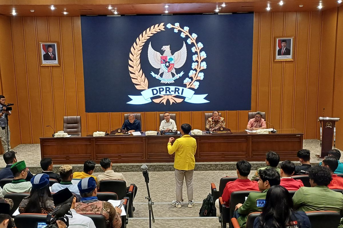 Mahasiswa UI Kritik DPR Soal Tunjangan dan Joget di Tengah Krisis