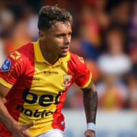  Dean James Catat Dua Assist, Taklukkan Panathinaikos di Liga Europa