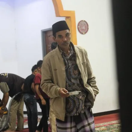 https://kampartrapost.com/ibadah/sepuluh-tahun-mengabdi-surau-kembali-ramai/