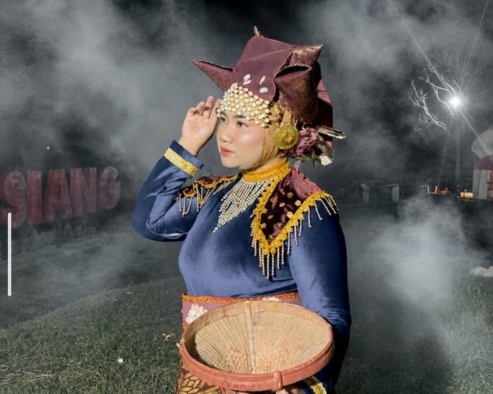 Pinggang Marapi, Pagi Memiliki Parangainya Sendiri Pinggang Marapi, Pagi Memiliki Parangainya Sendiri